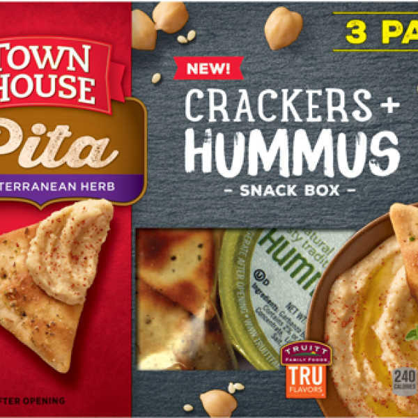Town House Pita Crackers + Hummus Snack Box Mediterranean Herb
