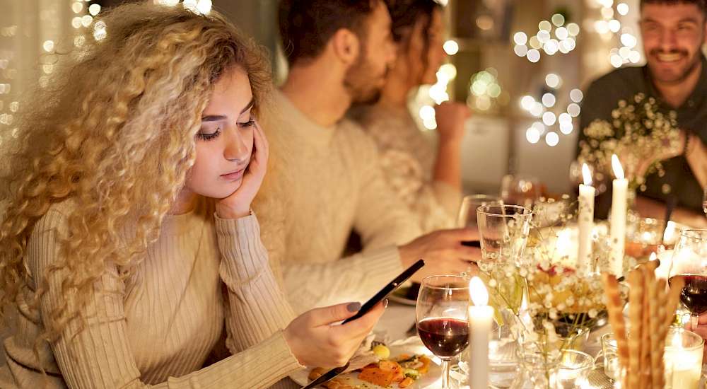 Pre-Thanksgiving Study Exposes Significant Cell Phone Use During Family Mealtimes But Discloses They Are Not Welcome at Holiday Table