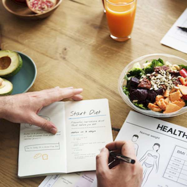 Are Restrictive Diets Damaging our Relationship with Food? 